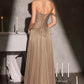 Vestido Ladivine CD409 de Gasa Luminiscente Fluida con Un Hombro y Corte en A