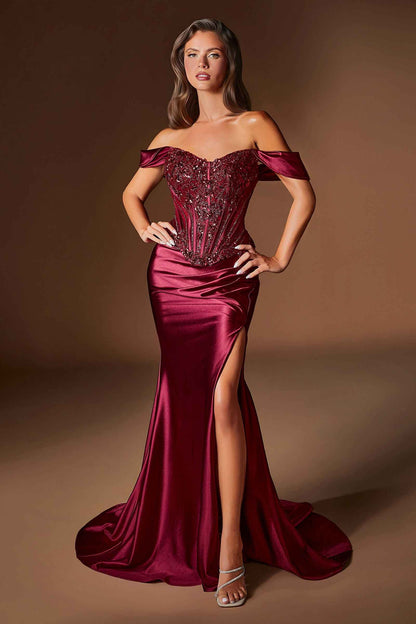 Vestido de Noche Ajustado con Corsé Decorado y Hombros Caídos Ladivine CD656
