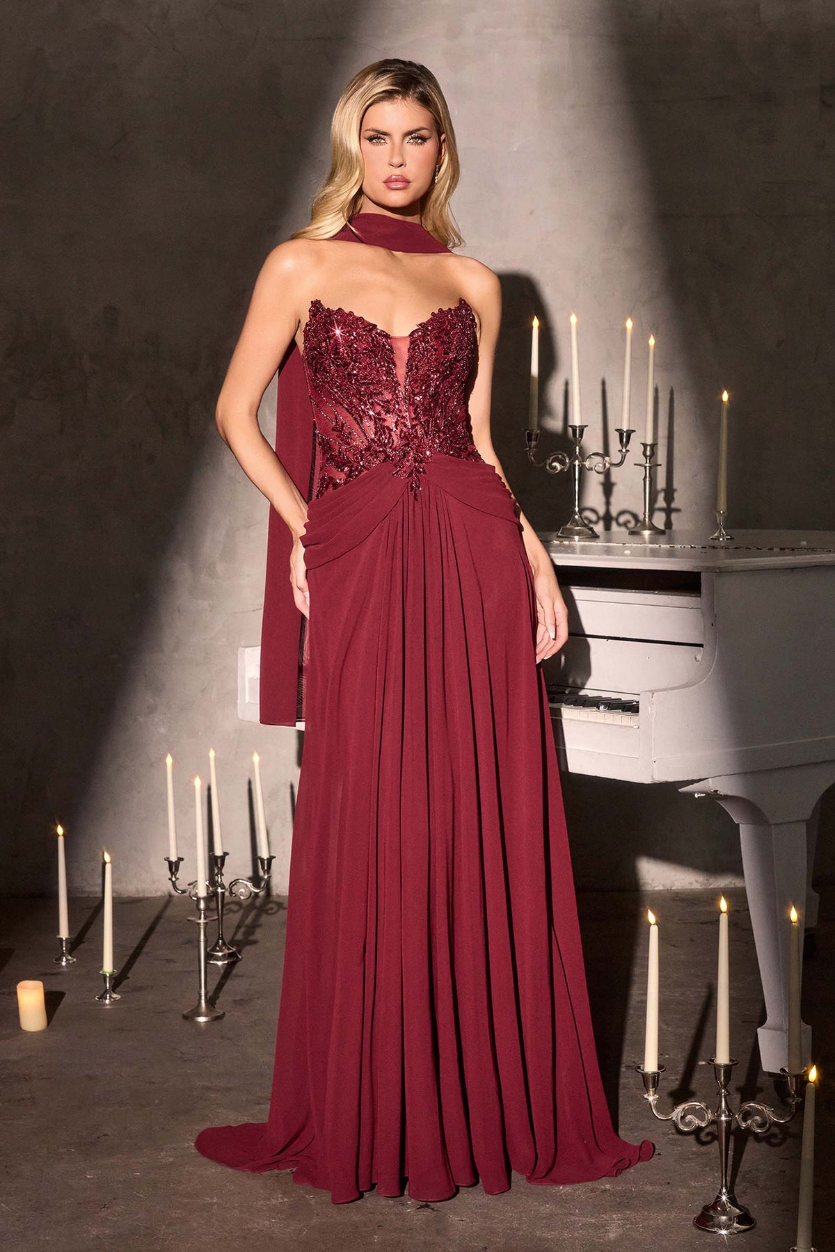 Ladivine CD673 Cautivador Vestido Largo Acampanado sin Tirantes