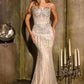 Ladivine CD684 Impresionante vestido ajustado sin tirantes con motivos lineales y abalorios