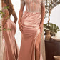 Vestido largo de satén Ladivine CD821 con corpiño adornado y hombros descubiertos