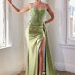 OFERTA ESPECIAL - Vestido largo de noche plateado Ladivine CD868 glamuroso con detalles de encaje y banda lateral (Talla 2)