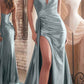 Cinderella Divine CDS441 Vestido largo de satén con cuello de pico, sexi abertura lateral y fajín lateral