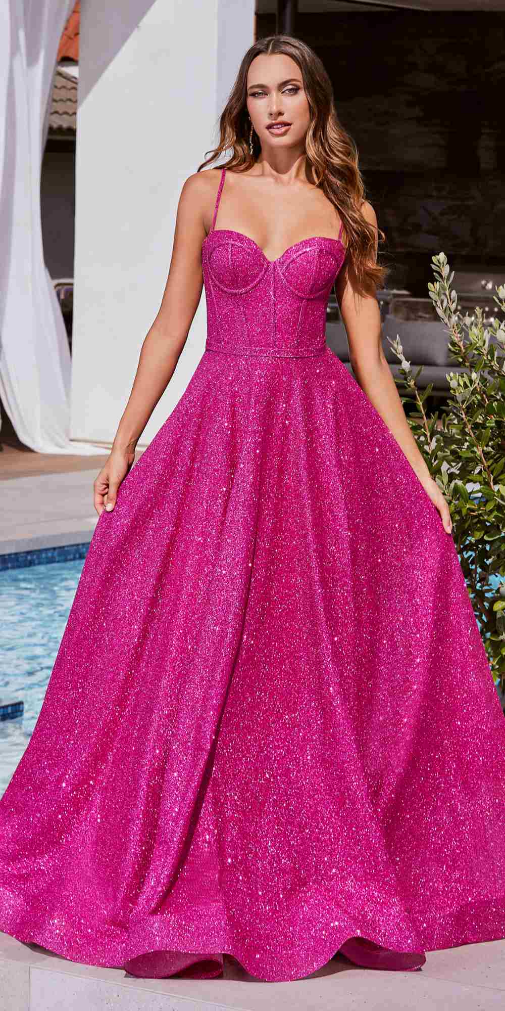 Vestido de fiesta largo con brillo corte A escote corazón Ladivine CDS483