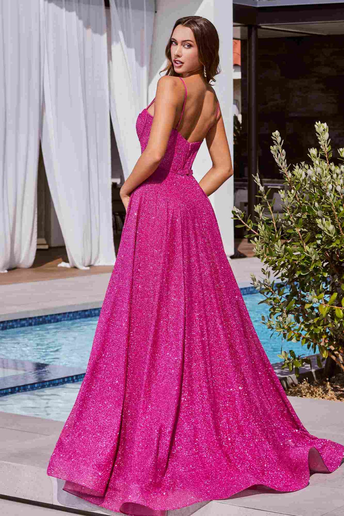 Vestido de fiesta largo con brillo corte A escote corazón Ladivine CDS483