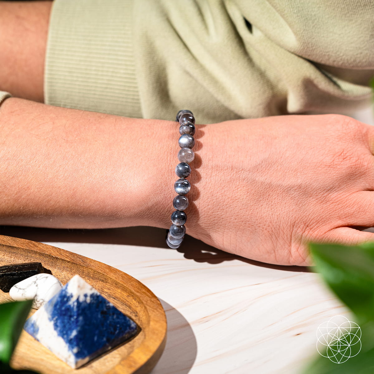 El cortador de cordones del empático – Pulsera de piedra lunar negra
