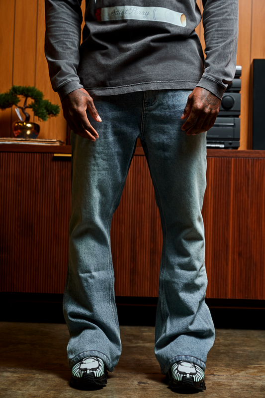 Jeans de mezclilla Angel Flare