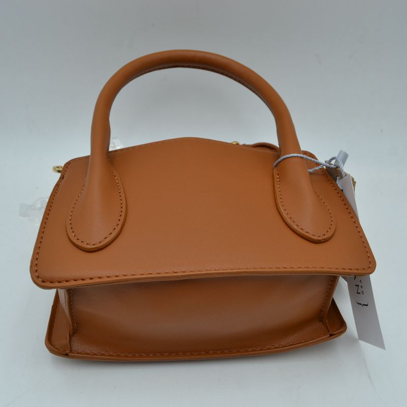 Structured Top Handle Handbag with Minimalist Design