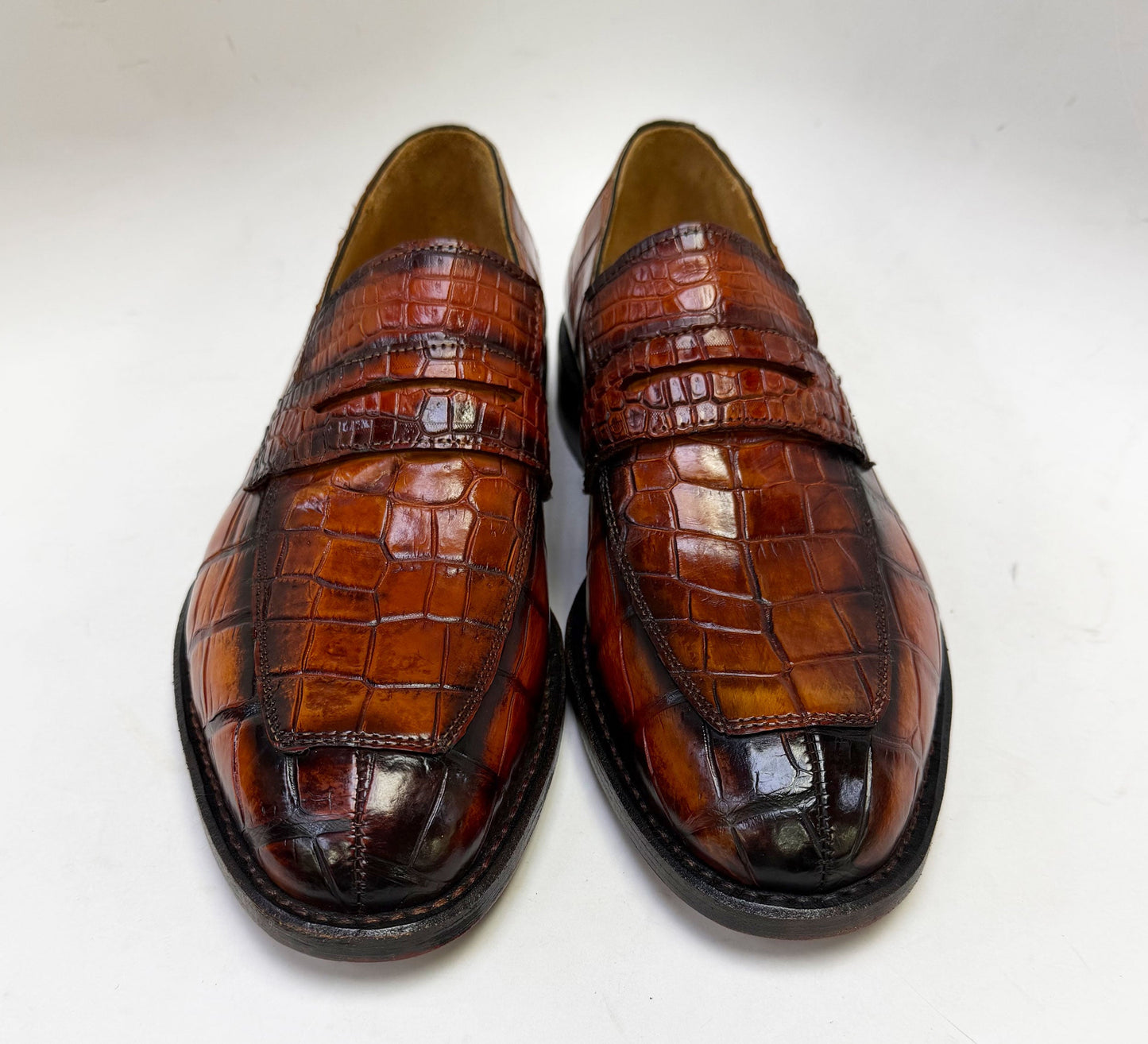 Mocasín Maurice Detroit de caimán personalizado - Whiskey