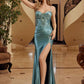 Nox Anabel E1534 Vestido de satén con escote corazón, ballenas, apliques y abertura
