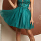 Vestido corto Nox Anabel E779 con escote en V pronunciado y corpiño bordado