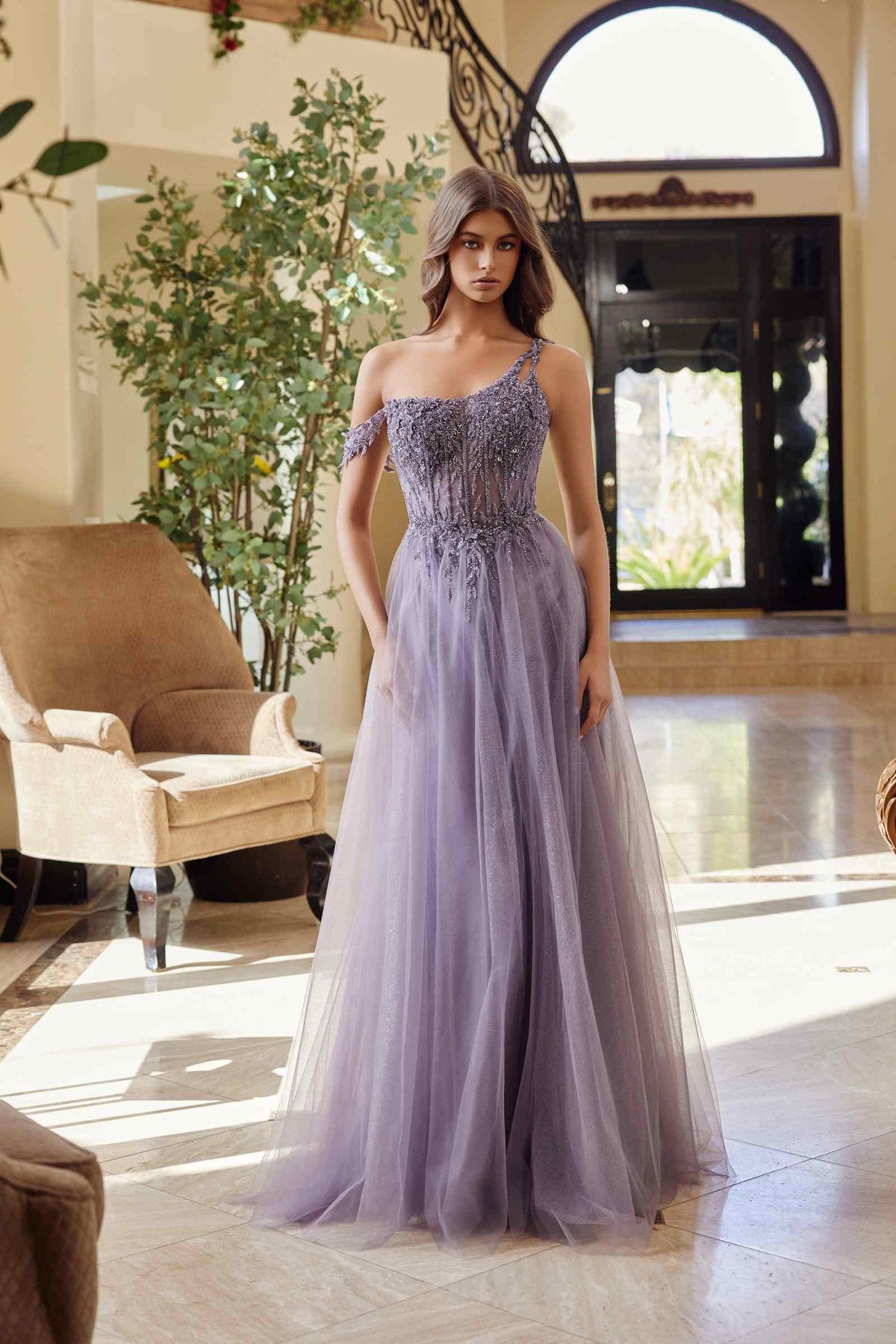 Nox Anabel F1567 Vestido con bordado línea A y cintura con transparencias y varillas