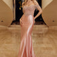 Nox Anabel F1568 Vestido de satén con cuentas, escote Bardot y cintura encorsetada
