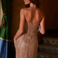 Vestido de noche Nox Anabel F1569 con diseño totalmente rebordado y sin tirantes