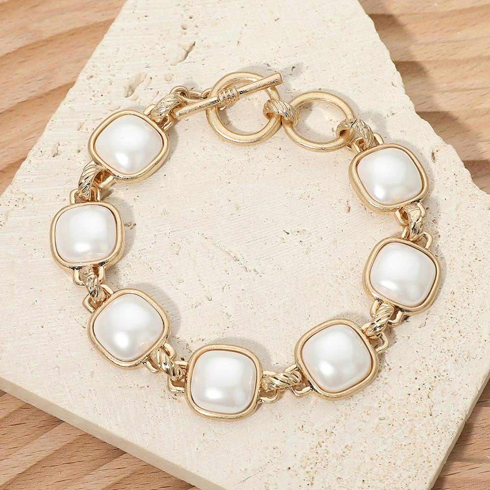 Bold Square Pearl Link Toggle Bracelet