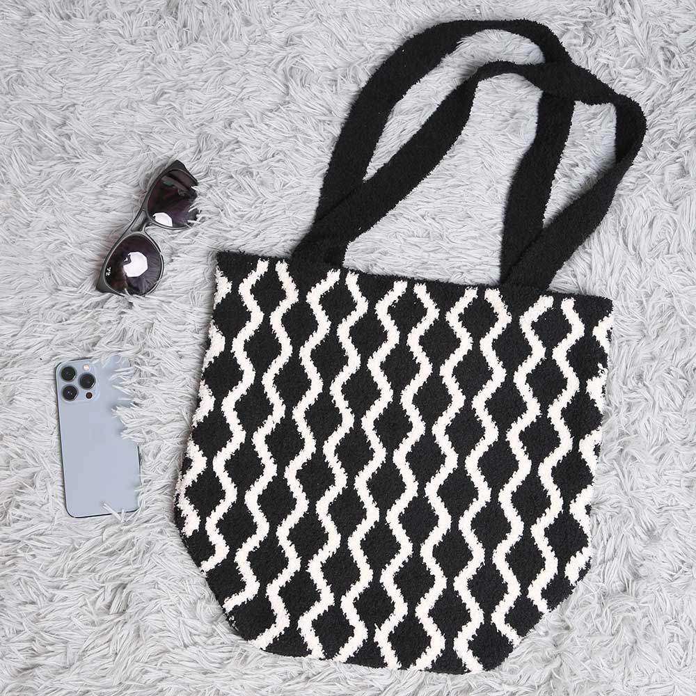 Chevron Knit Tote Bag