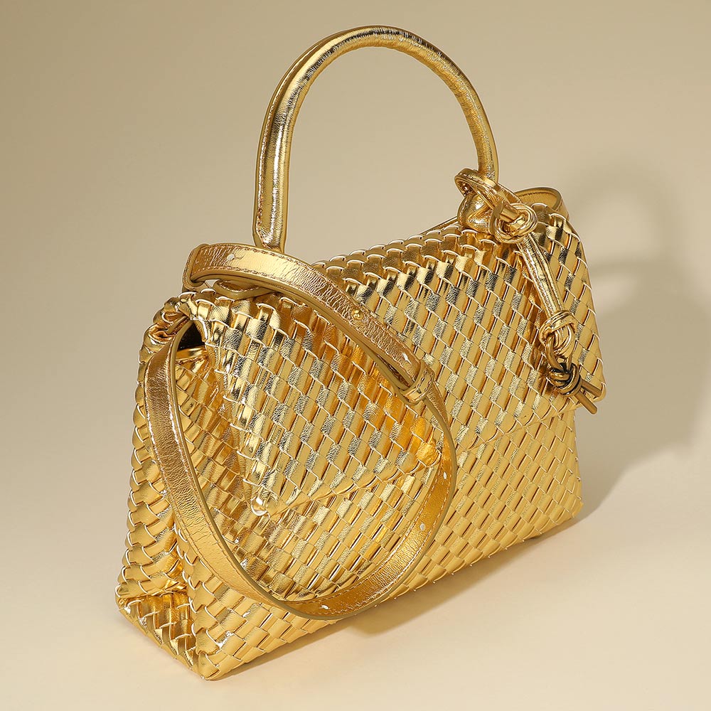 Bolso de mano estructurado de cuero sintético trenzado con asa superior y bandolera