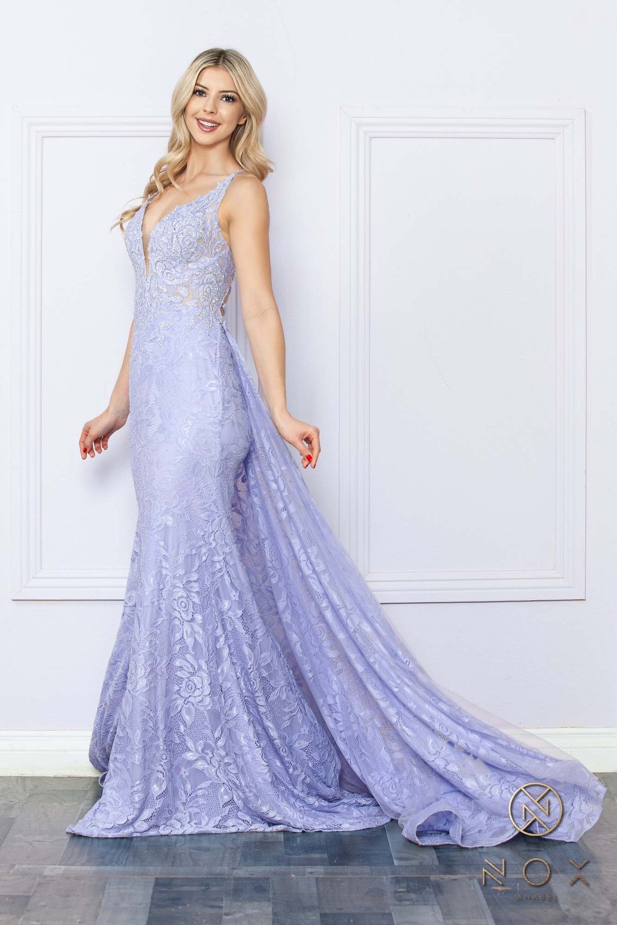 Nox Anabel G1353 Vestido largo de noche estilo bohemio sirena con cuello en V bordado