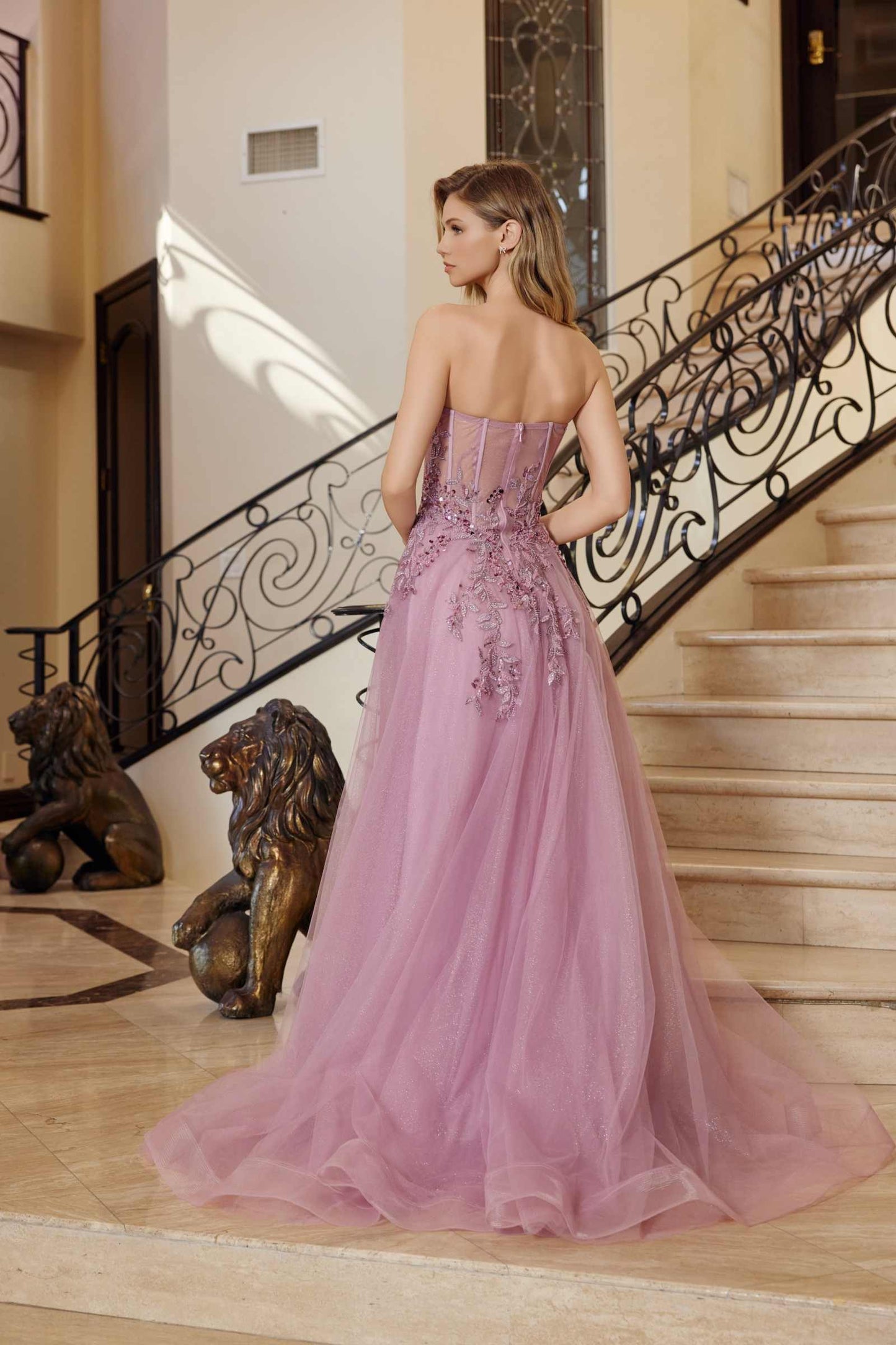 Nox Anabel G1371 Vestido Largo de Tul Corte A con Escote Corazón y Aplicaciones de Lentejuelas