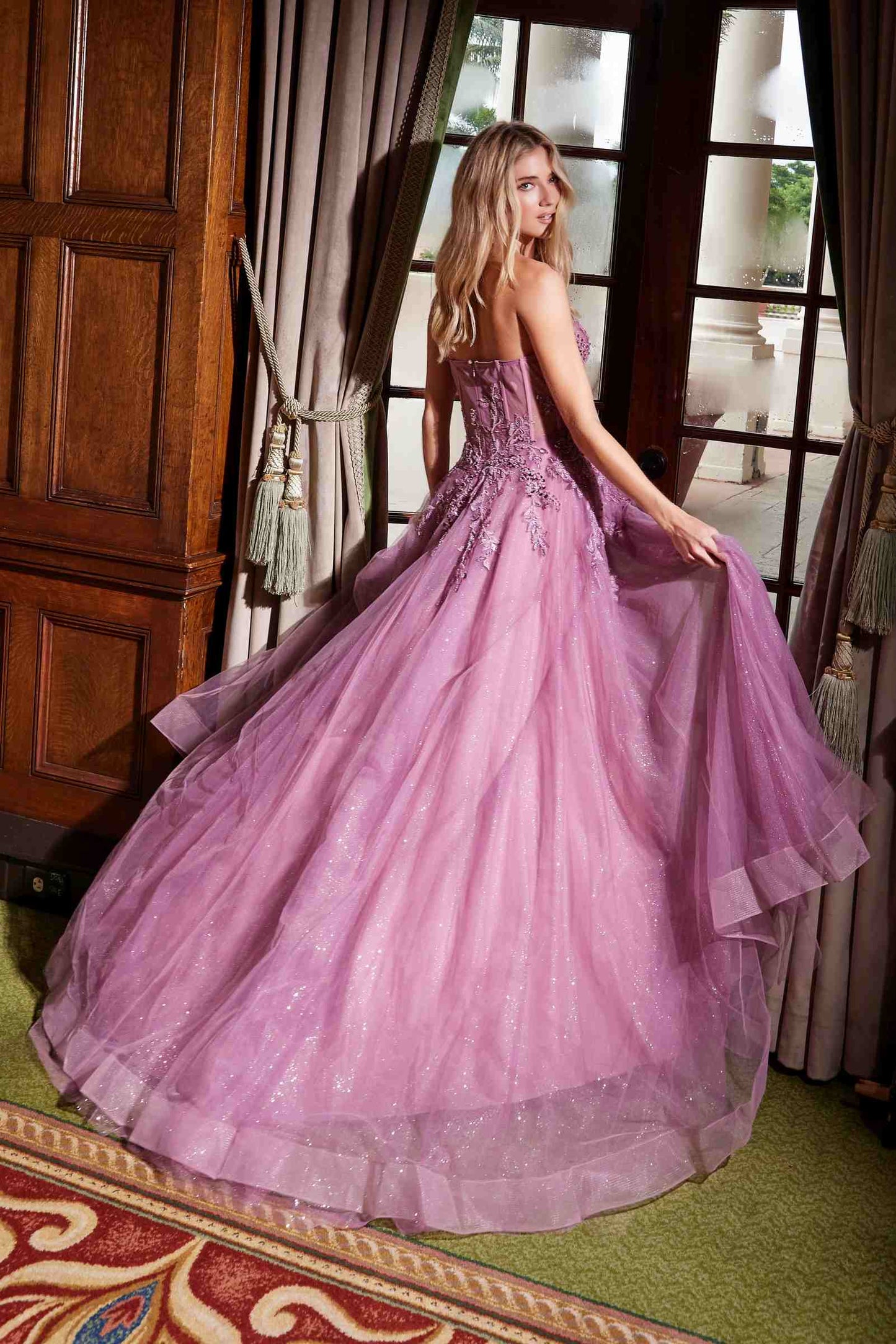Nox Anabel G1371 Vestido Largo de Tul Corte A con Escote Corazón y Aplicaciones de Lentejuelas