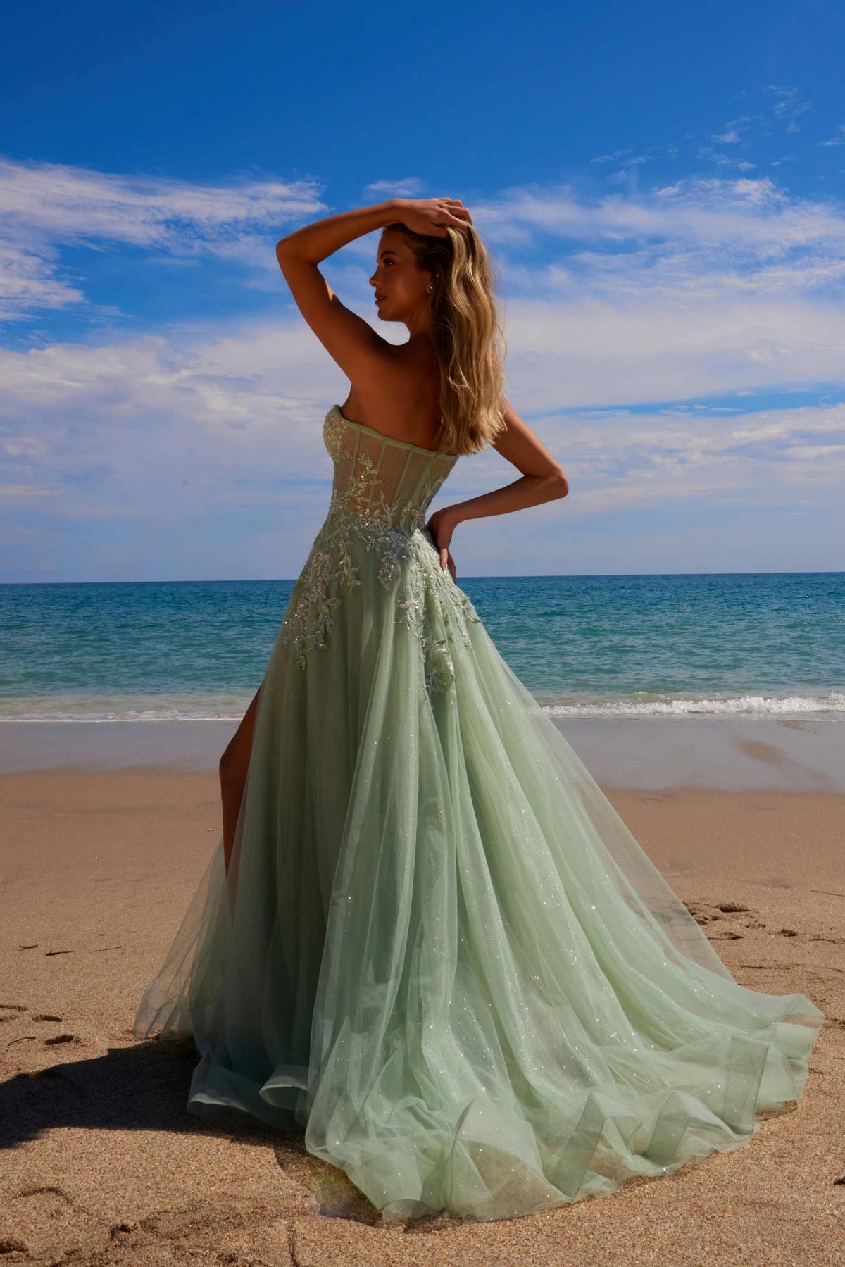 Nox Anabel G1371 Vestido Largo de Tul Corte A con Escote Corazón y Aplicaciones de Lentejuelas