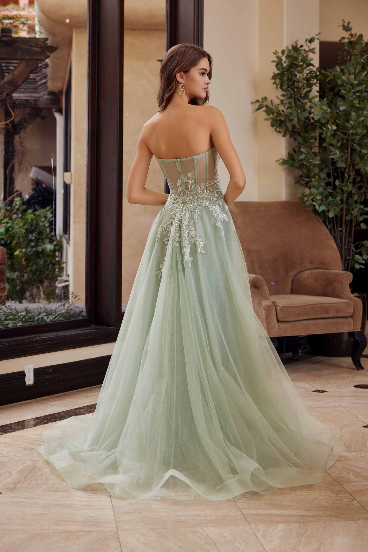 Nox Anabel G1371 Vestido Largo de Tul Corte A con Escote Corazón y Aplicaciones de Lentejuelas