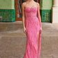 Vestido sin tirantes Nox Anabel G1650 con bordado semi-corazón y abertura