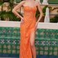 Vestido sin tirantes Nox Anabel G1650 con bordado semi-corazón y abertura