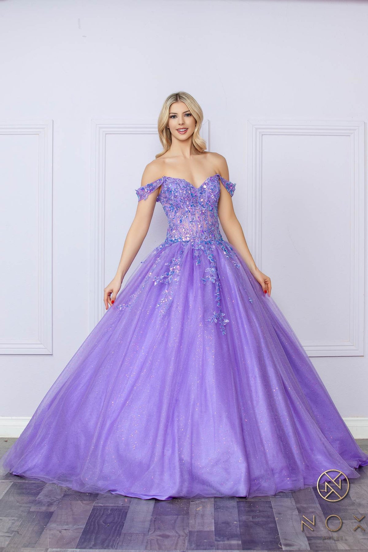 Nox Anabel H1349 Vestido de Quinceañera Largo y Voluminoso con Hombros Caídos