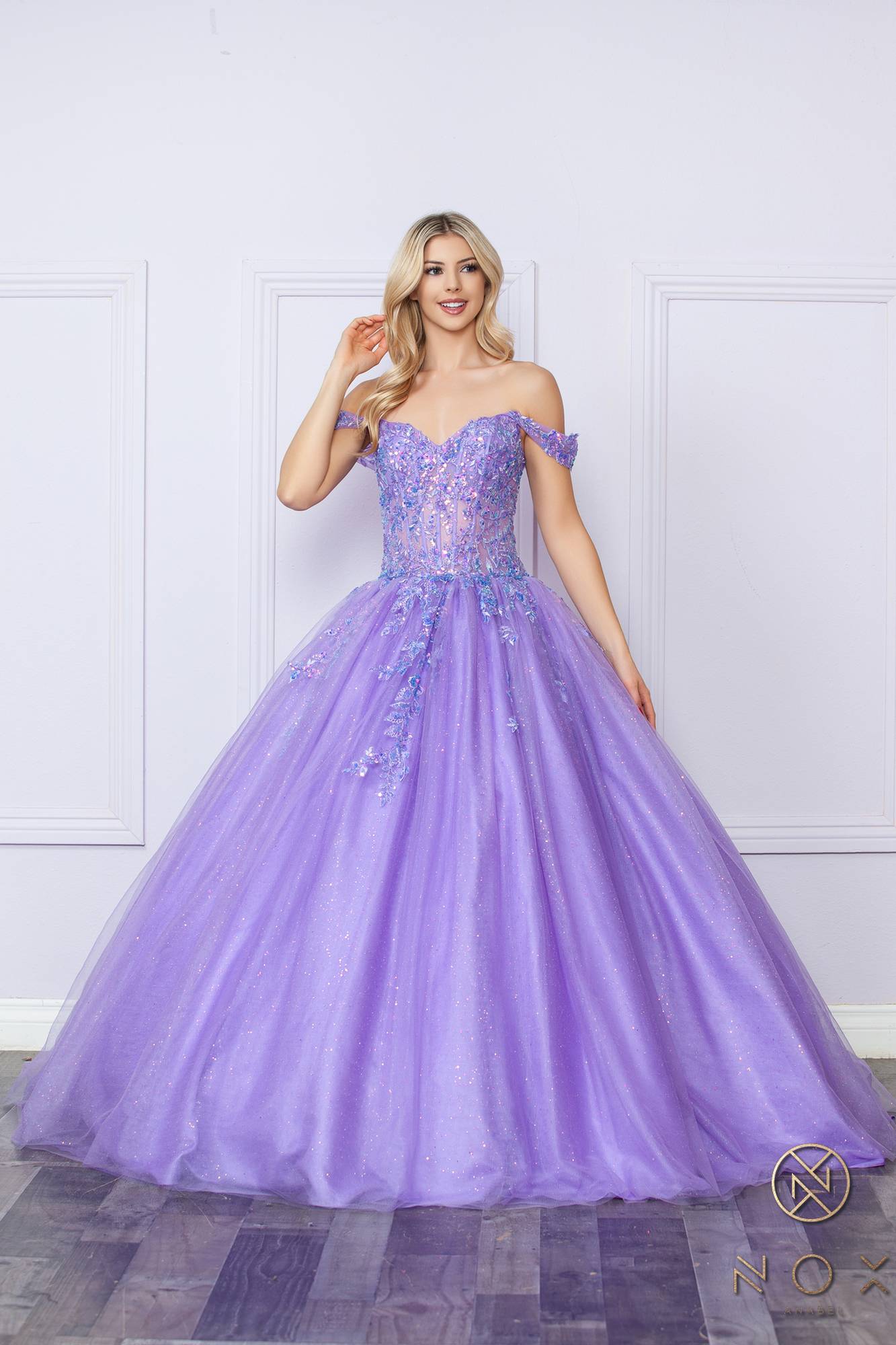 Nox Anabel H1349 Vestido de Quinceañera Largo y Voluminoso con Hombros Caídos