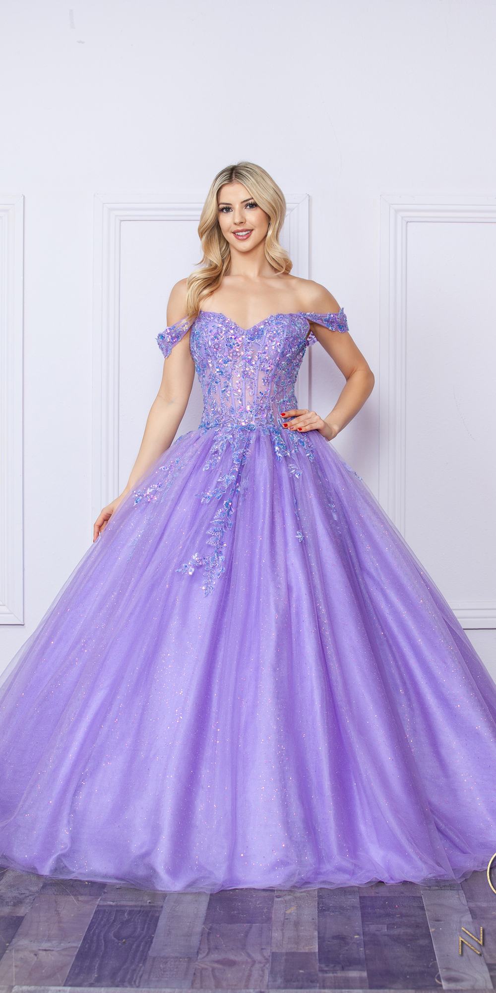 Nox Anabel H1349 Vestido de Quinceañera Largo y Voluminoso con Hombros Caídos
