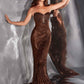 REBAJAS - Vestido largo de noche sin tirantes dorado ajustado Ladivine J871 (Talla 16)