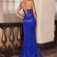 Vestido largo de noche sin tirantes con corpiño ajustado de lentejuelas y escote corazón Ladivine J888