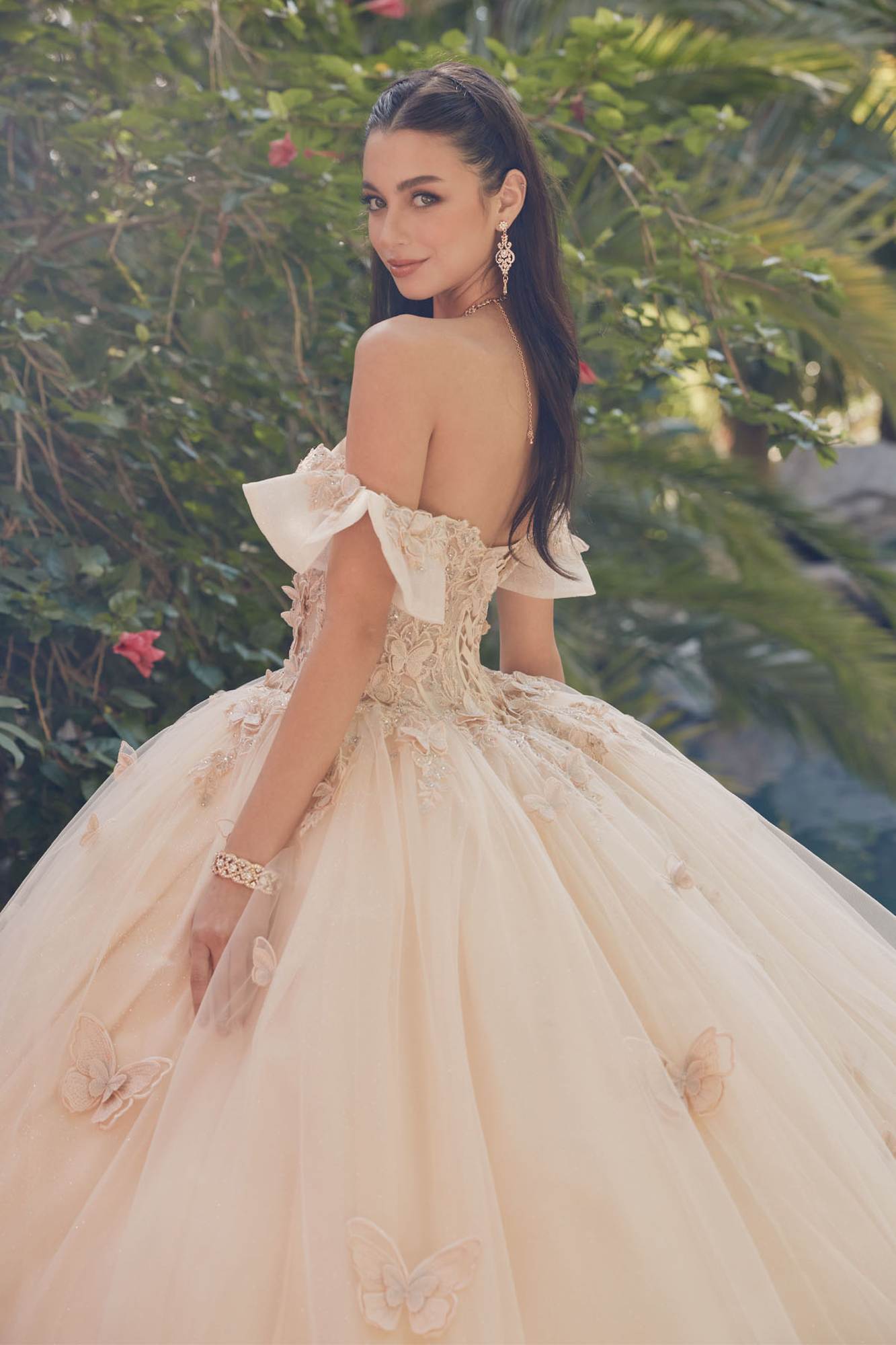 Vestido de quinceañera abullonado con hombros descubiertos estilo A-Line Juliet JT1448J