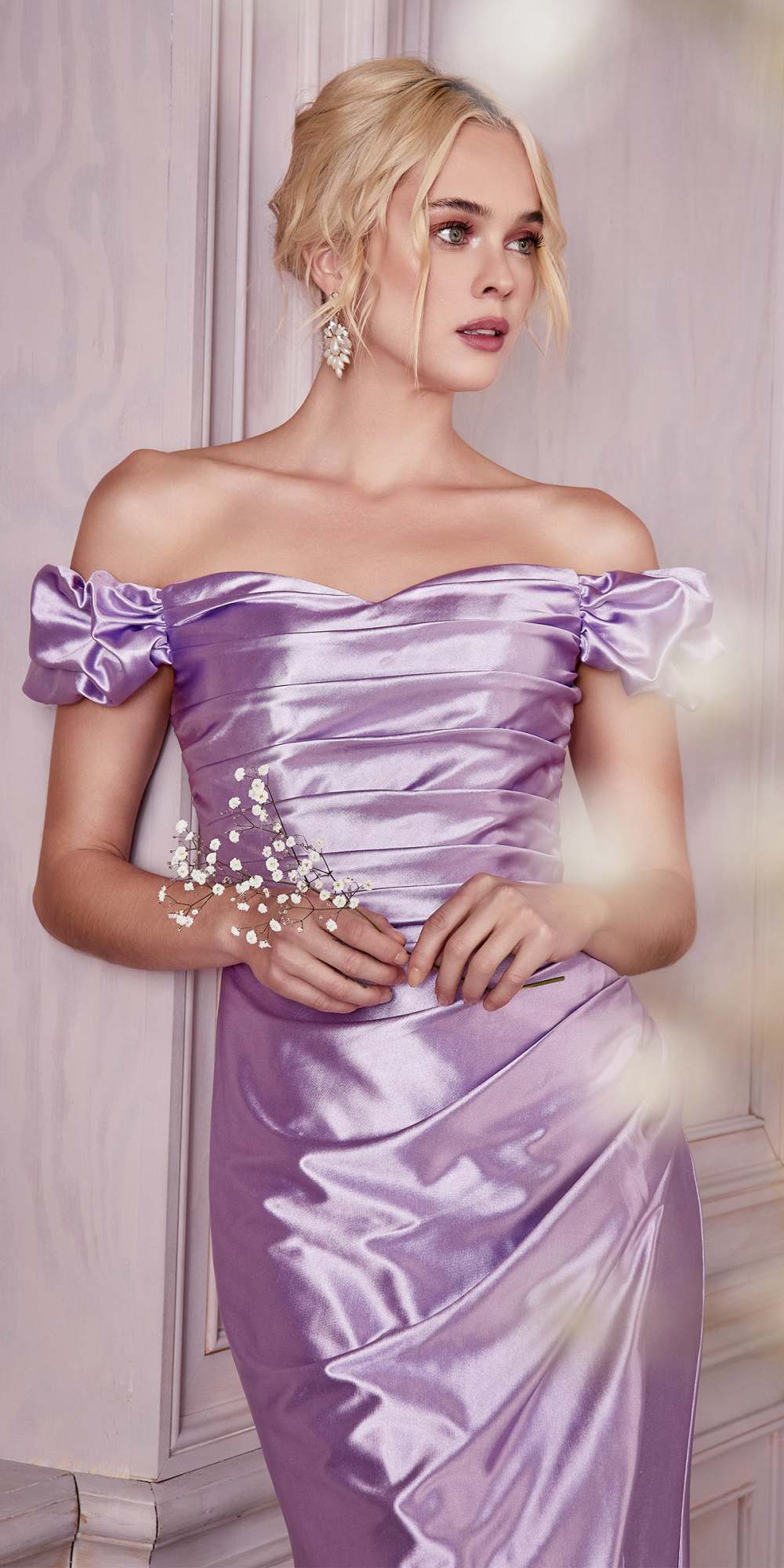 Vestido de satén drapeado entallado Cinderella Divine KV1056