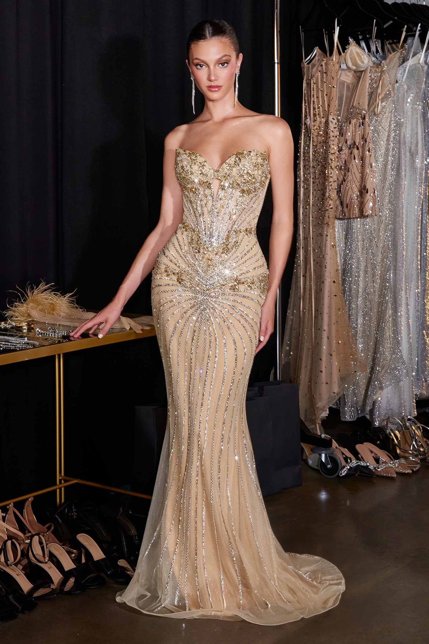 Vestido de Noche Sirena sin Tirantes Ladivine KV1139 con Escote Corazón y Corsé de Cuentas