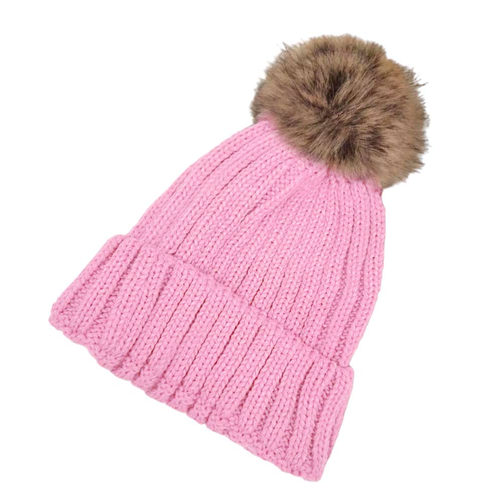 Gorro de punto liso con pompón de piel sintética