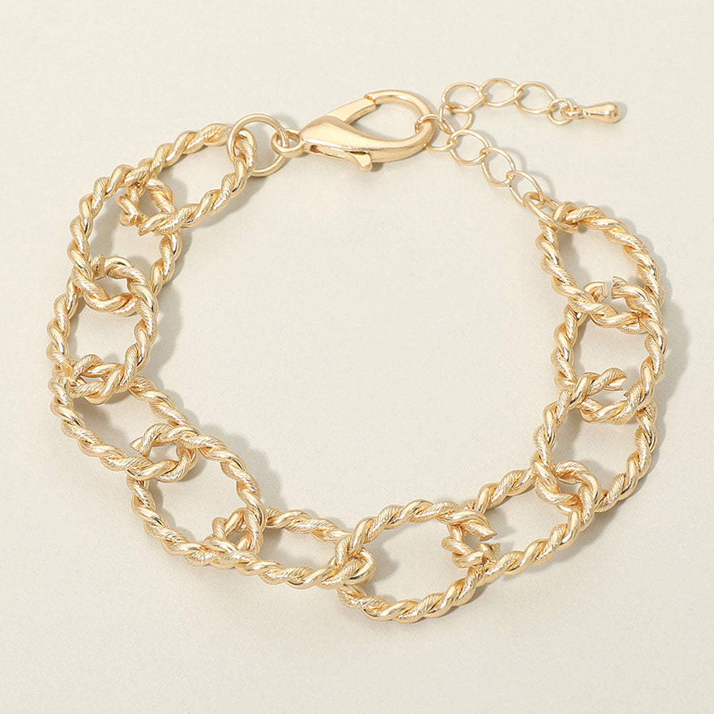 Twisted Metal Oval Link Chain Bracelet