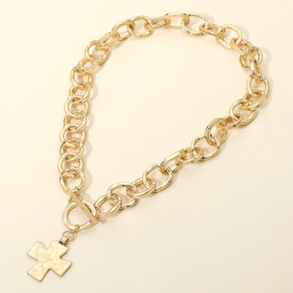 Cross Charm Chunky Chain Toggle Necklace