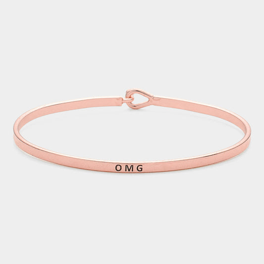 "OMG" Pulsera tipo gancho de metal de latón delgada