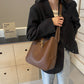 Women's Retro Fashion Letter Large Capacity Commuter Crossbody Bags