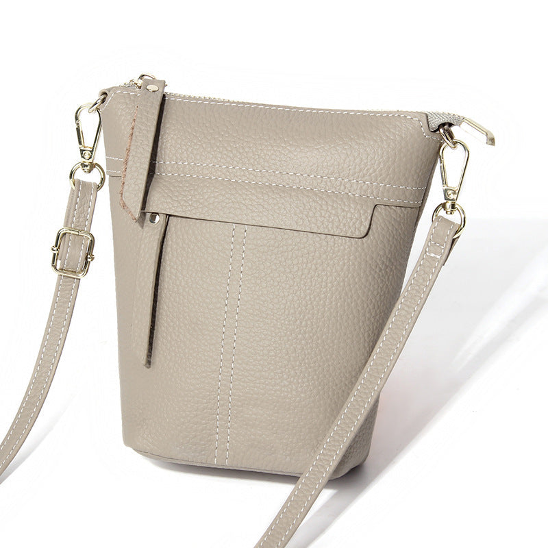 Women's Layer Cowhide Popular Leisure Large Capacity Simple Crossbody Bags