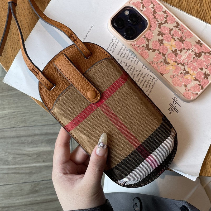 Mobile Light Luxury Genuine Leather Classic Lightweight Clamp Bags