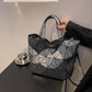 Women's Korean Fashion Solid Color Geometric Pattern Crossbody Bags