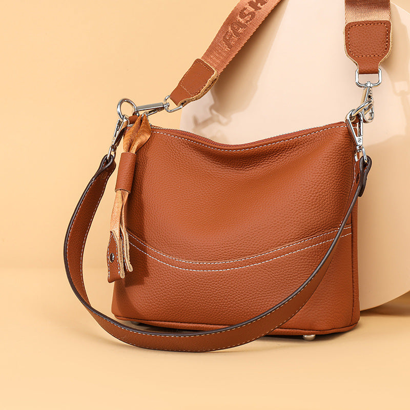 Women's Leather Large Capacity Fashionable Commuter Spring Shoulder Bags