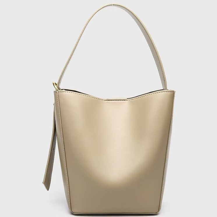 Home Autumn Senior Fashion Commuter Out Bucket Bags
