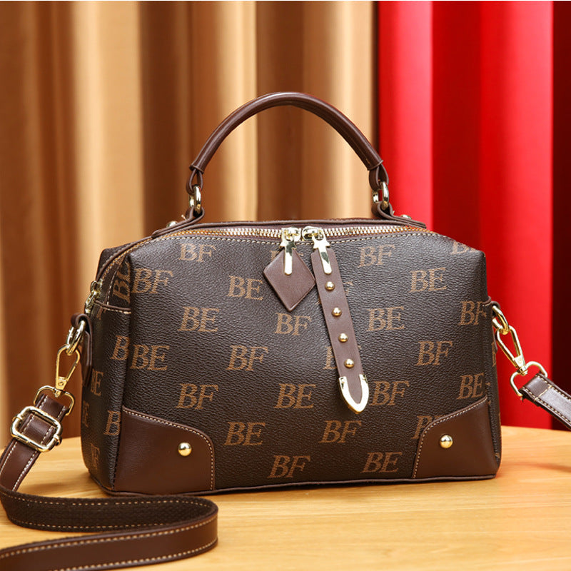 Women's Commuter Retro Easy Matching Large Capacity Shoulder Bags