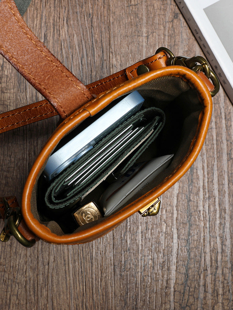 Mobile Exclusive Store Vegetable Tanned Oil Wax Phone Bags