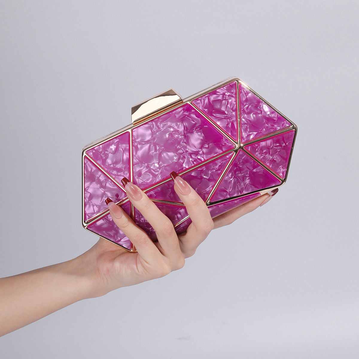 Women's Acrylic Metal Rhombus Elegant Chain Hand Evening Bags