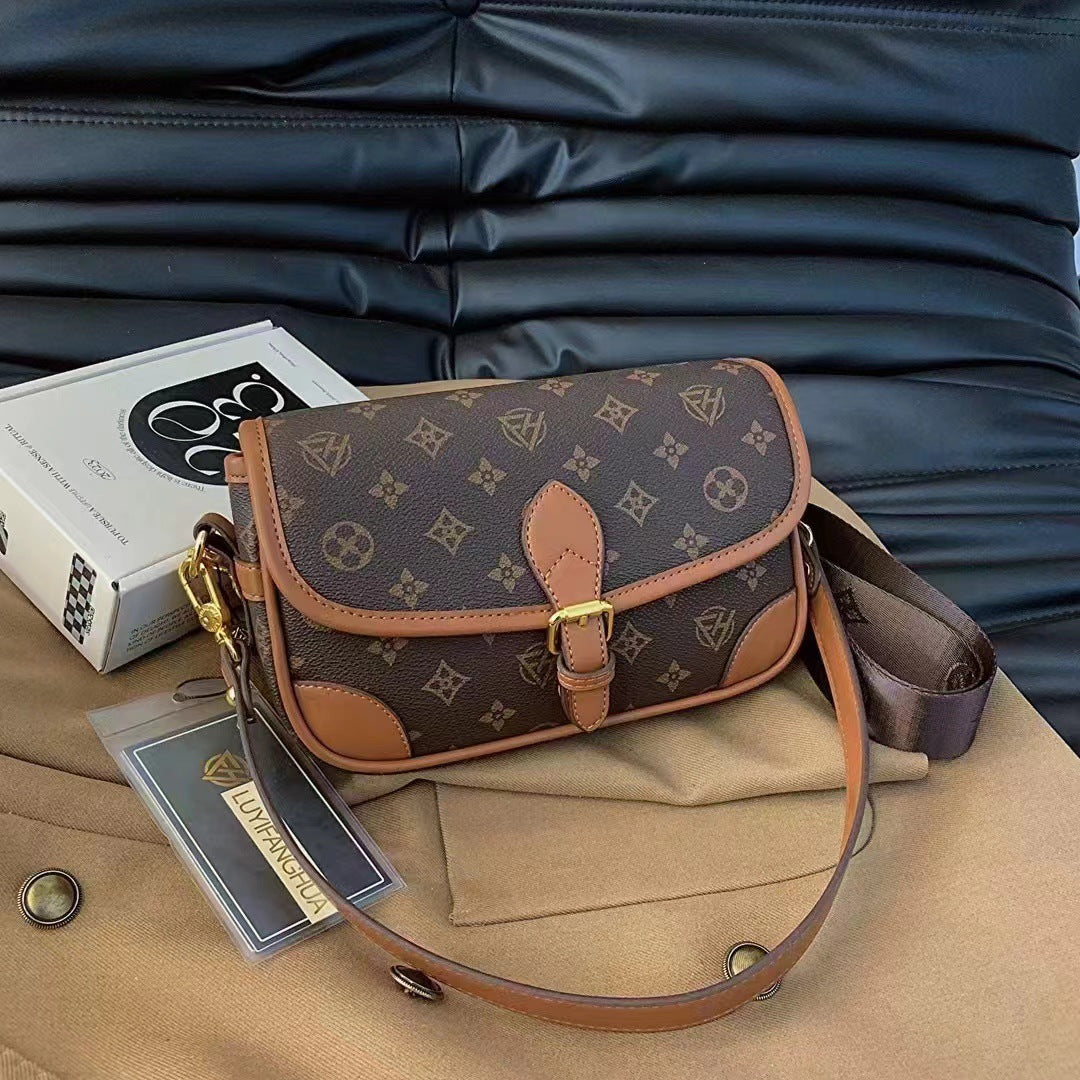 Women's Elegant Pouch Western Style Korean Fashionable Crossbody Bags